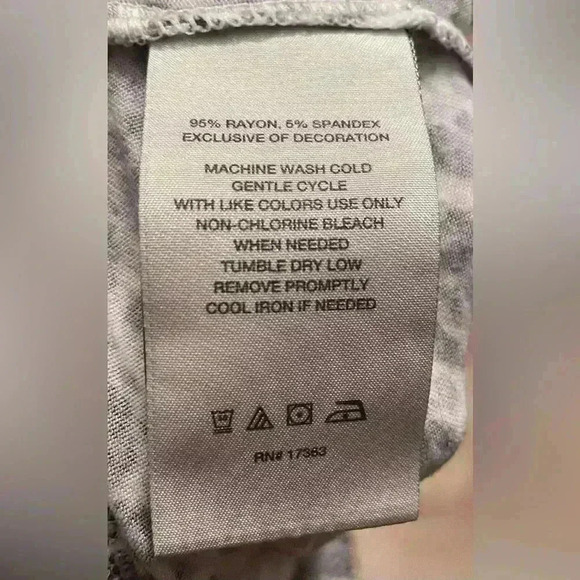 Anne Klein black and white leopard, short sleeve, 2 piece pajama set; size L - Picture 9 of 9